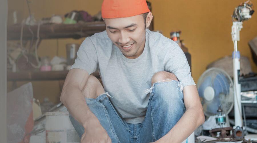 Why choose water damage cleanup for ceiling water damage repair in Eastpointe